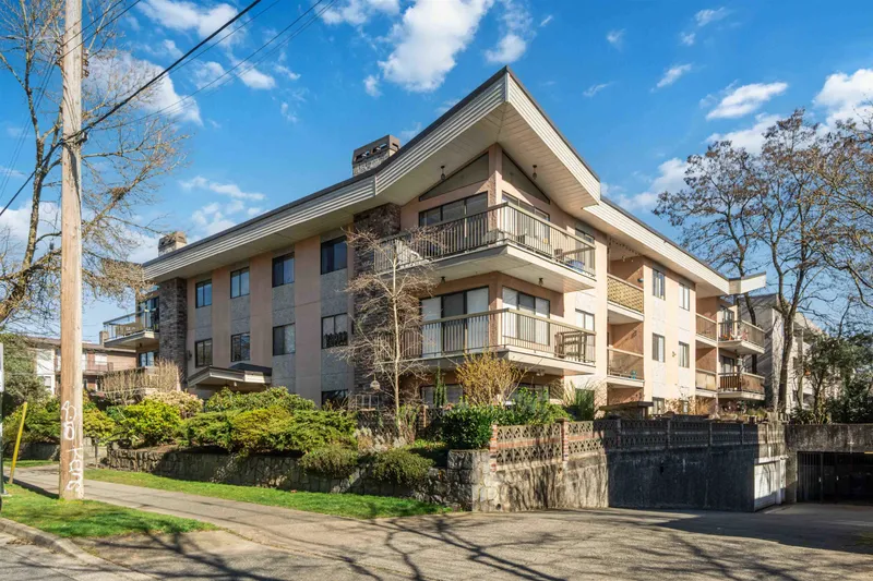 104 2910 ONTARIO STREET - photo 3 of 25