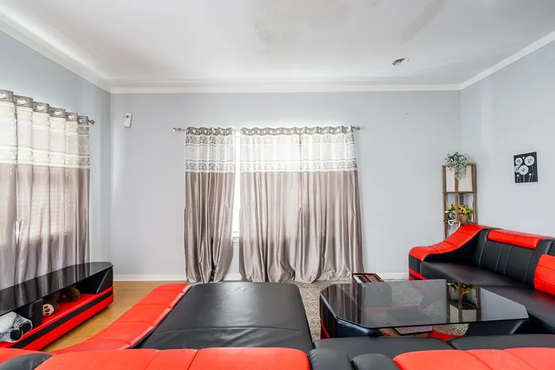 68 12677 63 AVENUE - photo 4 of 25