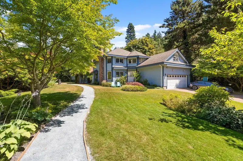 6755 DUFFERIN AVENUE - photo 4 of 38