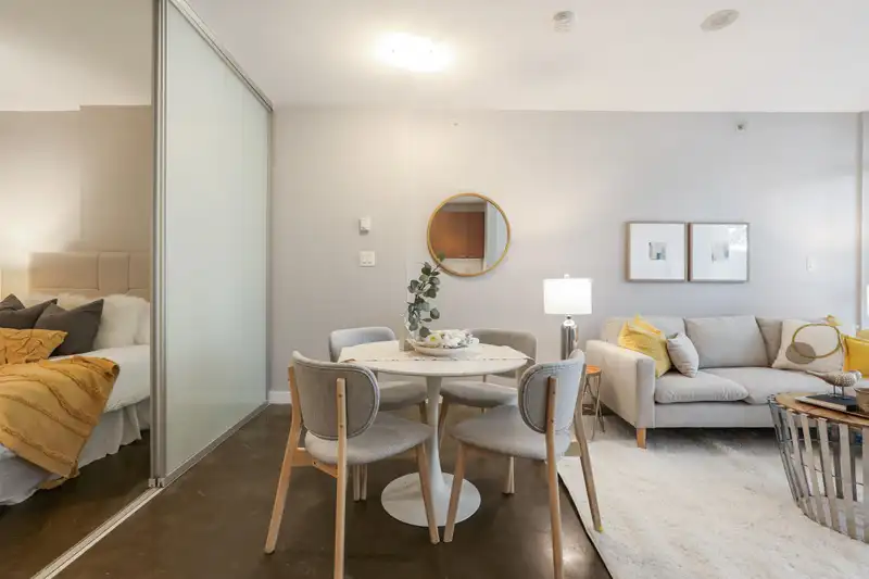 212 221 UNION STREET - photo 3 of 23