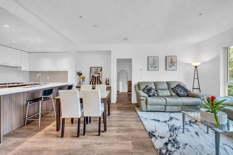 307 8580 RIVER DISTRICT CROSSING - photo 1 of 26