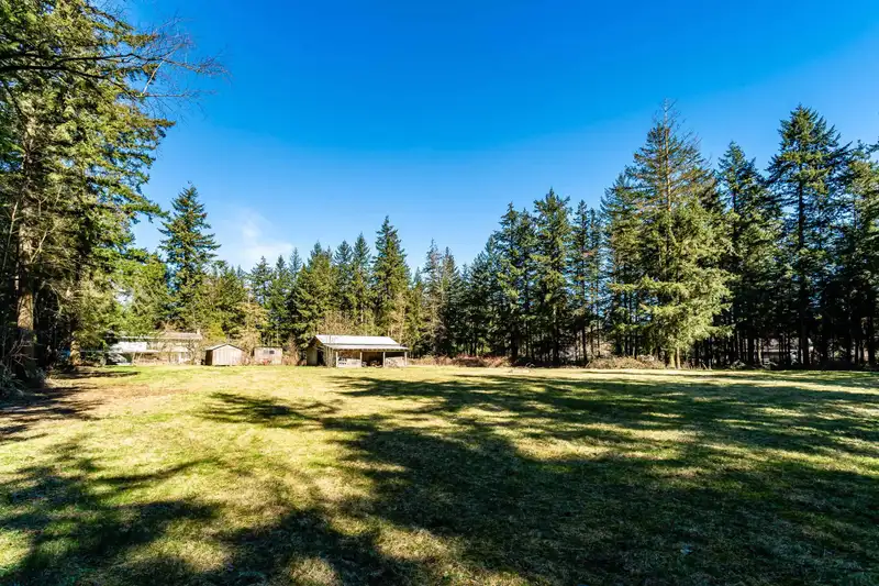 26604 13 AVENUE - photo 3 of 27