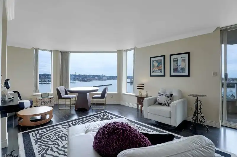 1104 1045 QUAYSIDE DRIVE - photo 3 of 40