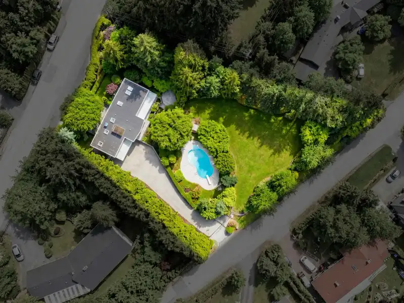 680 ST. ANDREWS ROAD - photo 1 of 35