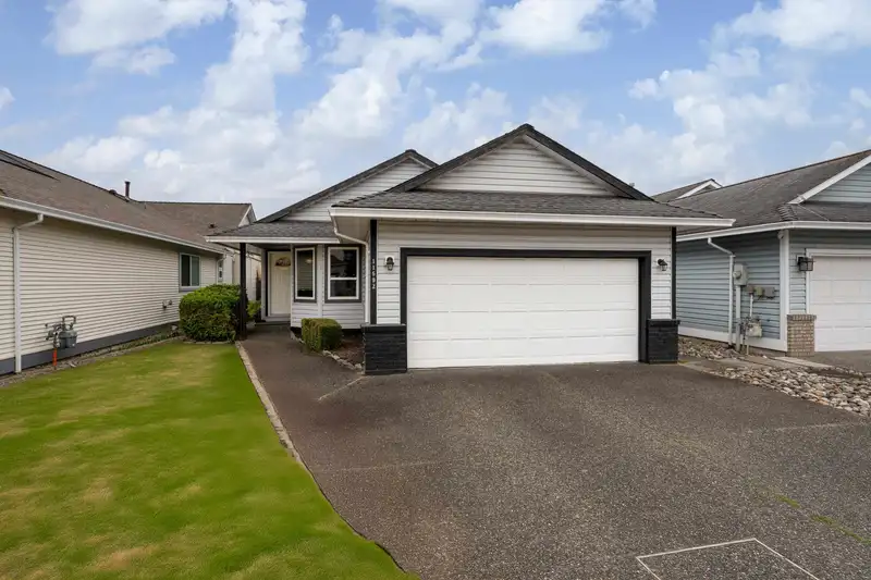 11592 MILLER STREET - photo 2 of 28