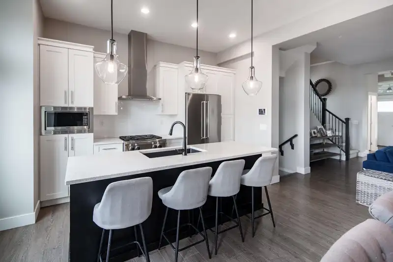 15821 29A AVENUE - photo 4 of 35