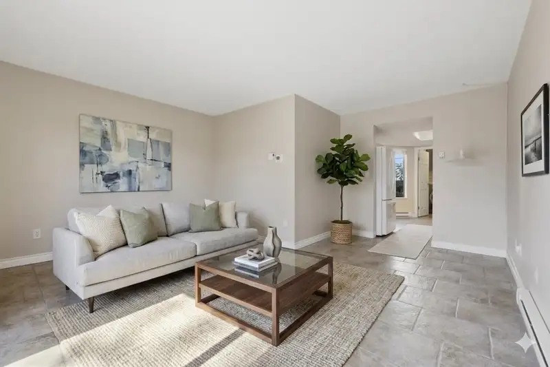 253 E 19TH STREET - photo 2 of 35