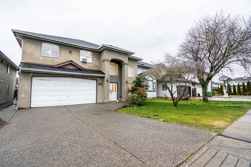 5251 BROCK STREET - photo 2 of 30