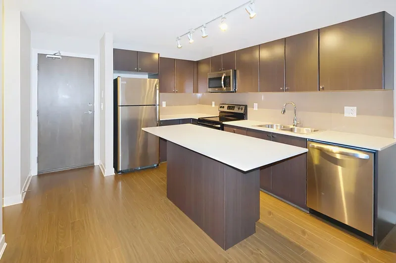 417 13740 75A AVENUE - photo 1 of 18