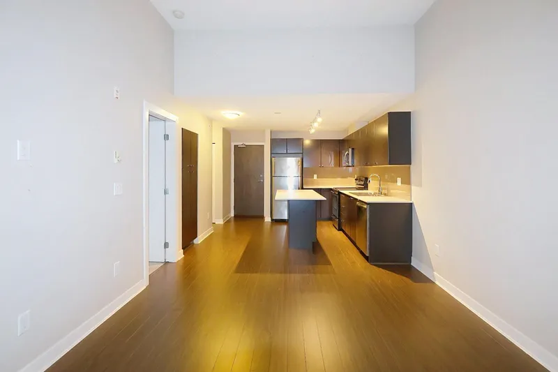 417 13740 75A AVENUE - photo 2 of 18