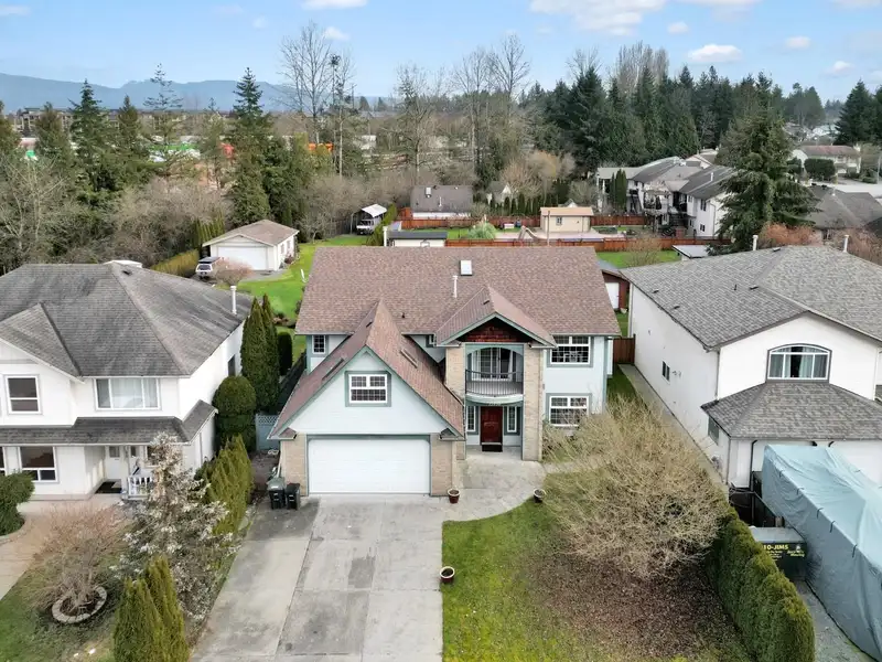 12530 188 STREET - photo 2 of 39