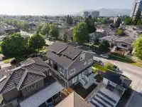 2368 E 34TH AVENUE - thumbnail 1