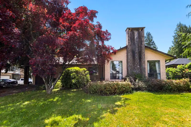 14776 60A AVENUE - photo 1 of 25