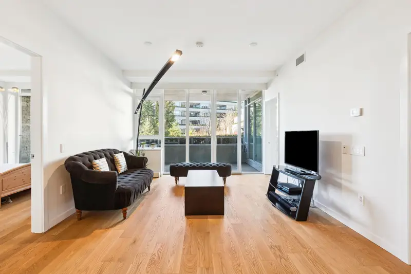 204 788 ARTHUR ERICKSON PLACE - photo 2 of 17