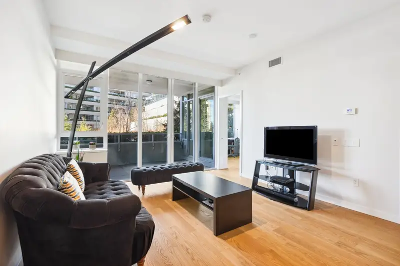 204 788 ARTHUR ERICKSON PLACE - photo 4 of 17