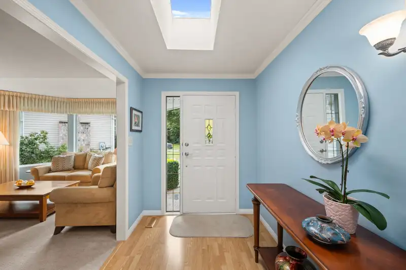 12979 19A AVENUE - photo 4 of 40