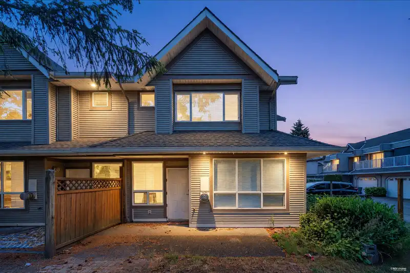 5 8289 121A STREET - photo 2 of 32