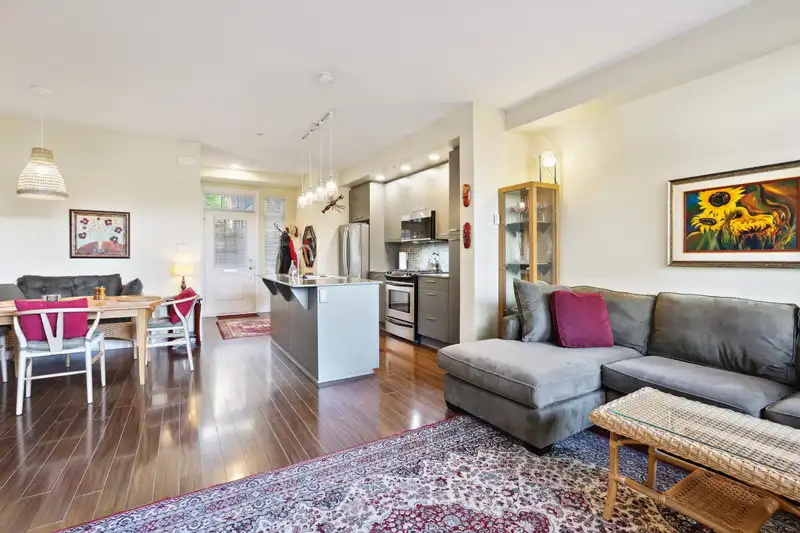 2280 ST. GEORGE STREET - photo 3 of 21