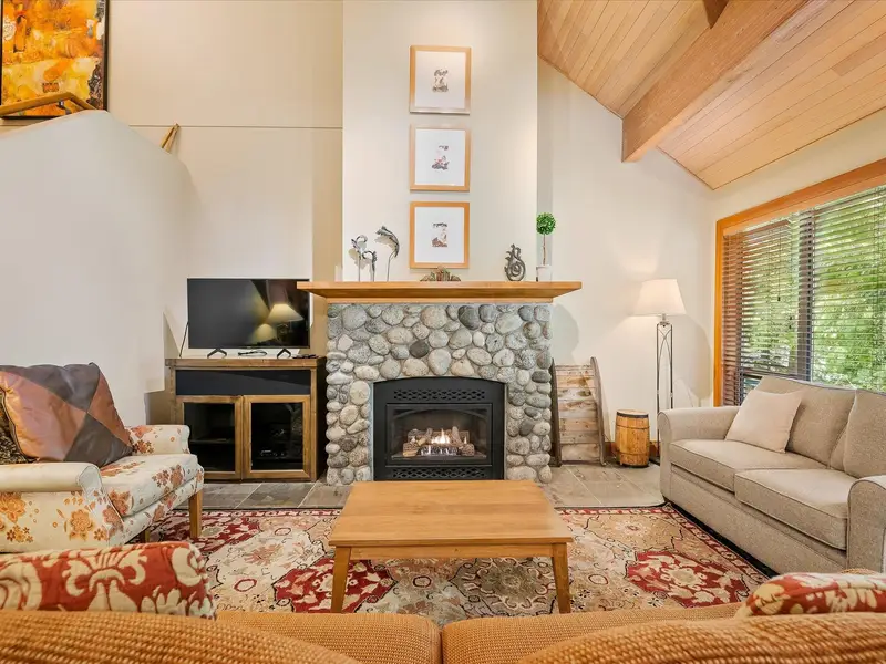 A/B 4747 SETTEBELLO DRIVE - photo 3 of 20