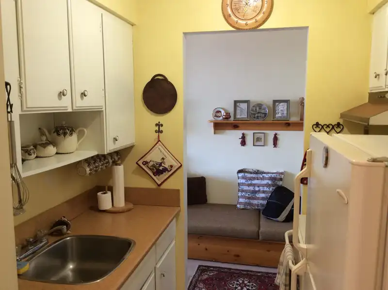 1404 1850 COMOX STREET - photo 3 of 22