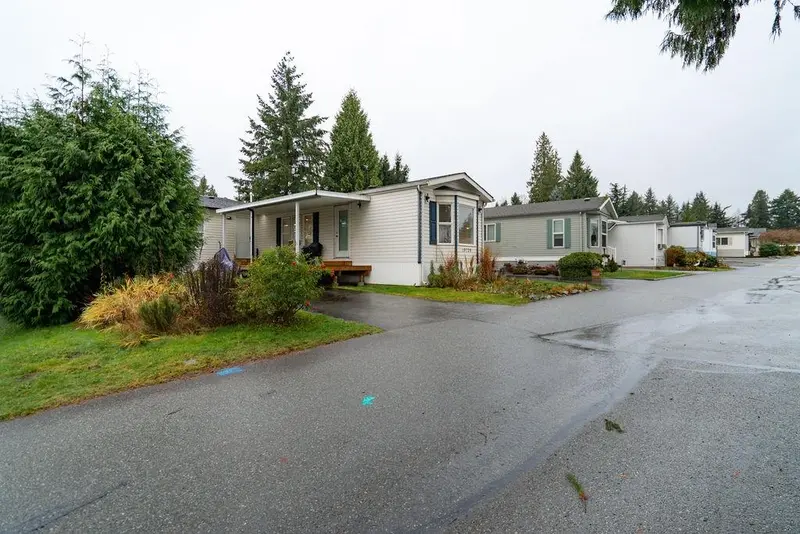 19728 POPLAR PLACE - photo 2 of 25