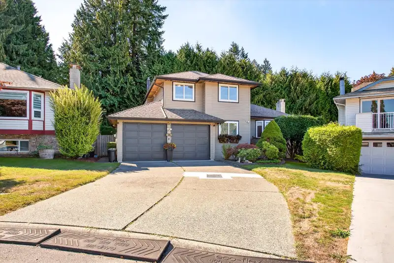 11570 71ST AVENUE - photo 2 of 40