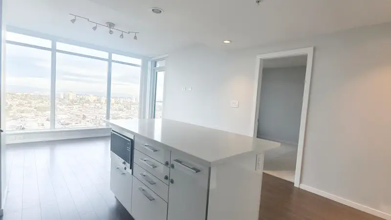 2906 6700 DUNBLANE AVENUE - photo 4 of 15