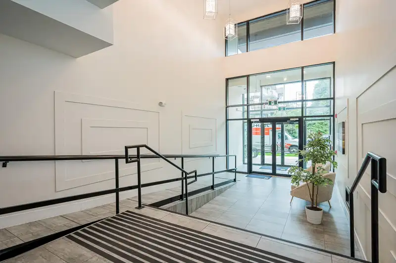 109 15351 101 AVENUE - photo 4 of 40