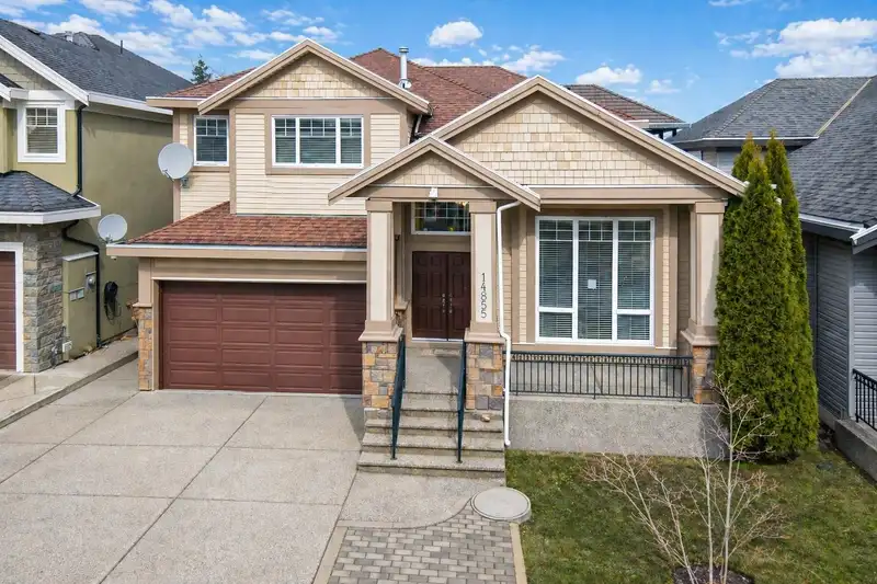 14855 71 AVENUE - photo 1 of 25
