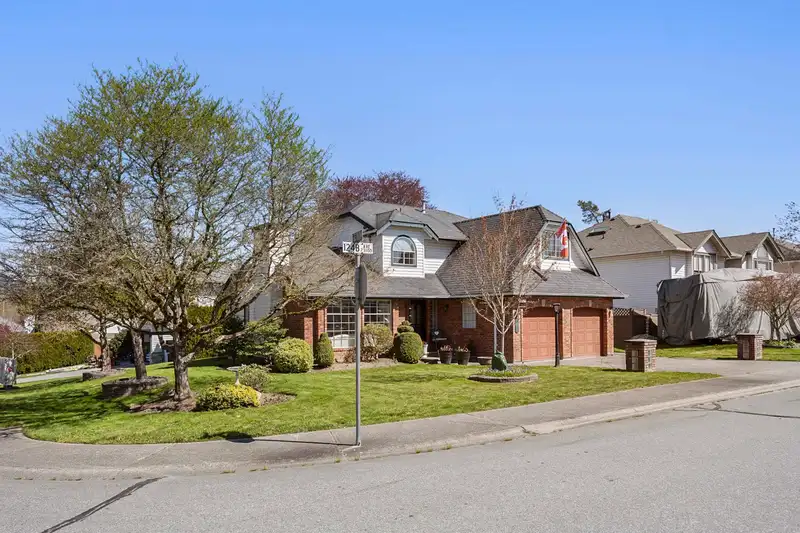 23115 124B AVENUE - photo 2 of 39