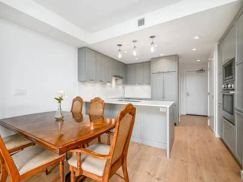 305 4352 HASTINGS STREET - photo 3 of 23