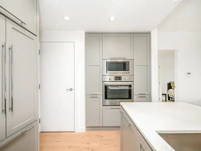 305 4352 HASTINGS STREET - photo 4 of 23
