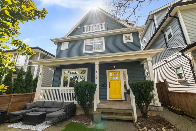 830 E 10TH AVENUE - photo 3 of 25