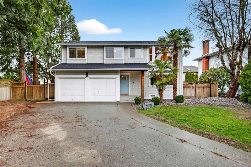 22707 BALABANIAN CIRCLE - photo 2 of 40
