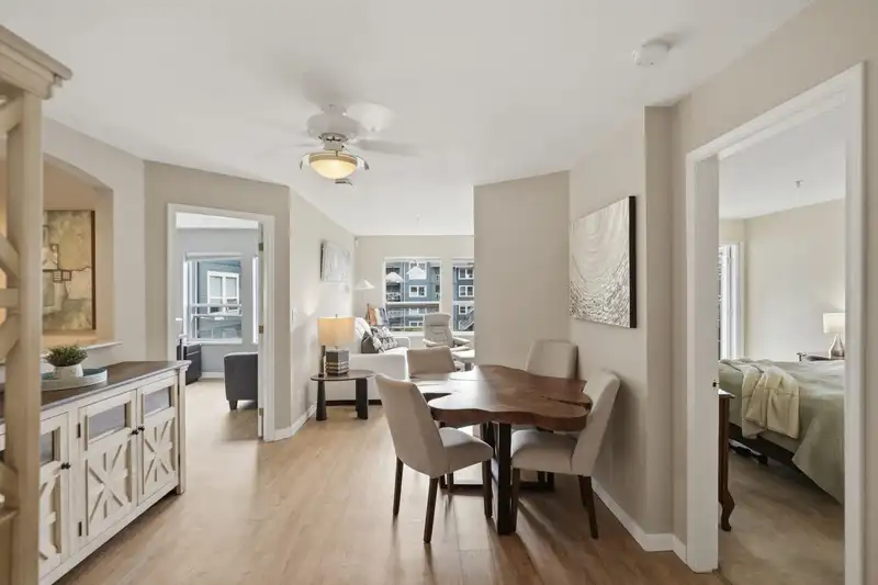310 12911 RAILWAY AVENUE - photo 3 of 34