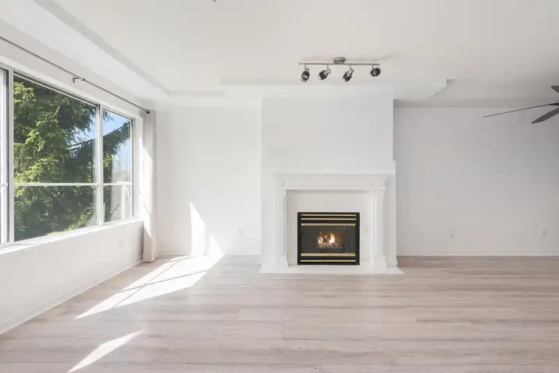 304 6475 CHESTER STREET - photo 3 of 24