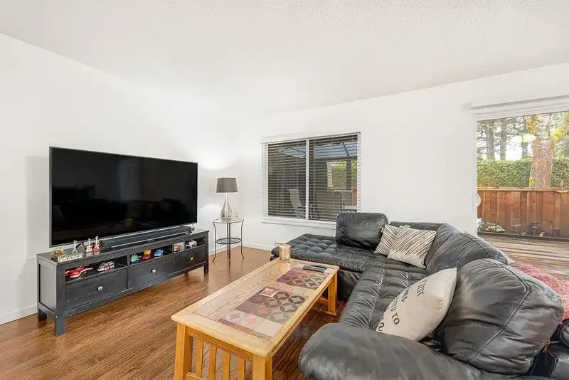 72 13880 74 AVENUE - photo 4 of 32