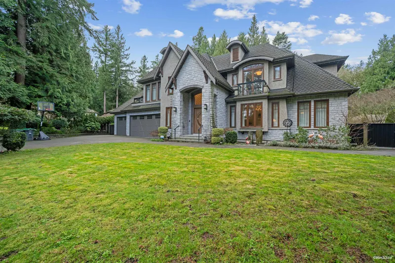 2891 138 STREET - photo 2 of 25