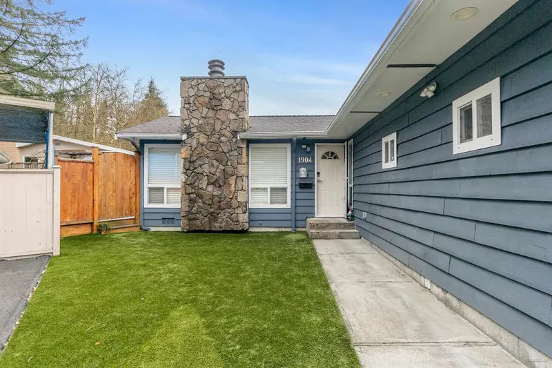 1904 LODGE PLACE - photo 2 of 25