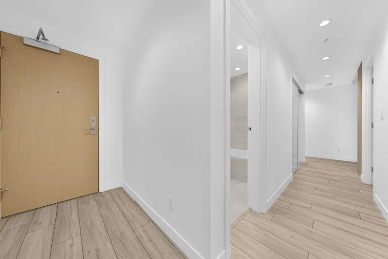 401 6080 MCKAY AVENUE - photo 2 of 16