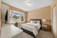 4438 DARWIN AVENUE - thumbnail 16
