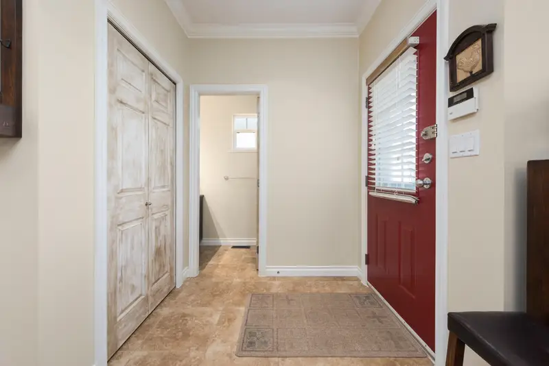 22106 LEMON AVENUE - photo 4 of 25