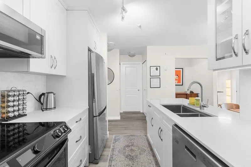 107 3235 W 4TH AVENUE - photo 3 of 22