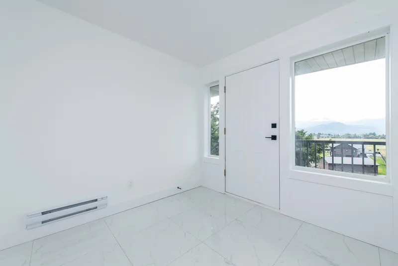 47005 YALE ROAD - photo 4 of 25