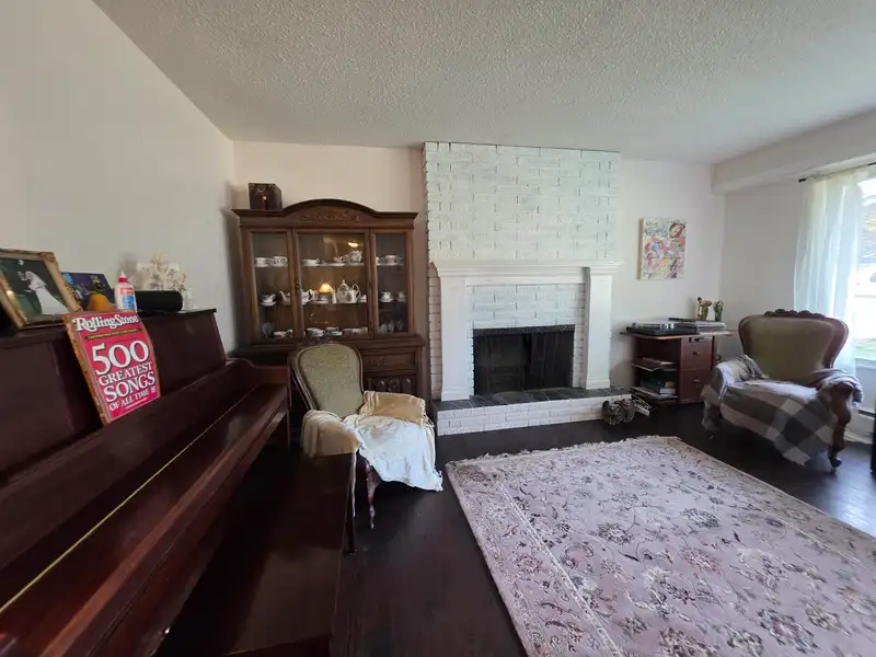 1692 WINDERMERE PLACE - photo 3 of 15