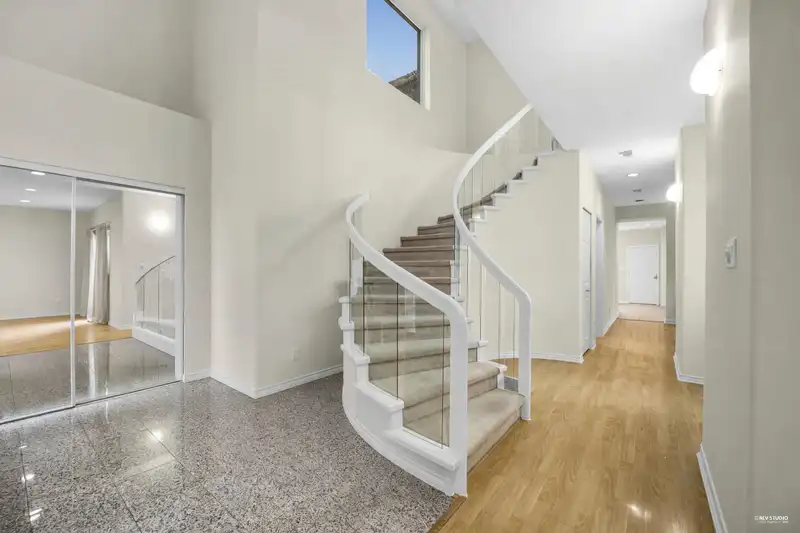 6780 COMSTOCK ROAD - photo 3 of 40