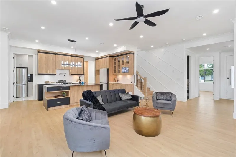 26514 29 AVENUE - photo 3 of 19