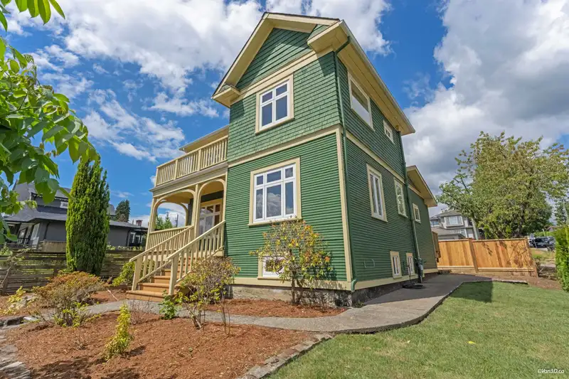 848 E 6TH STREET - photo 4 of 40