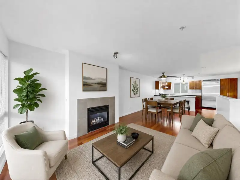 210 670 W 6TH AVENUE - photo 1 of 23
