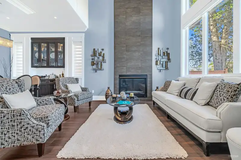 6200 SPENDER DRIVE - photo 3 of 39